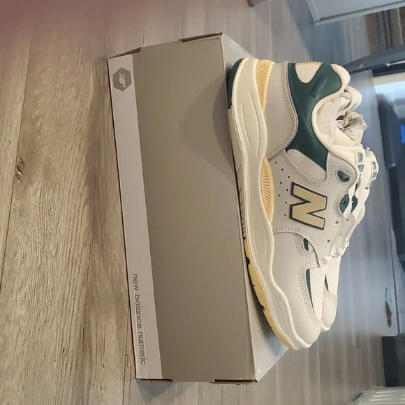 New Balance Numeric Tiago Lemos 1010 Mens Size 11 Skate Shoes NEW - Picture 3 of 5